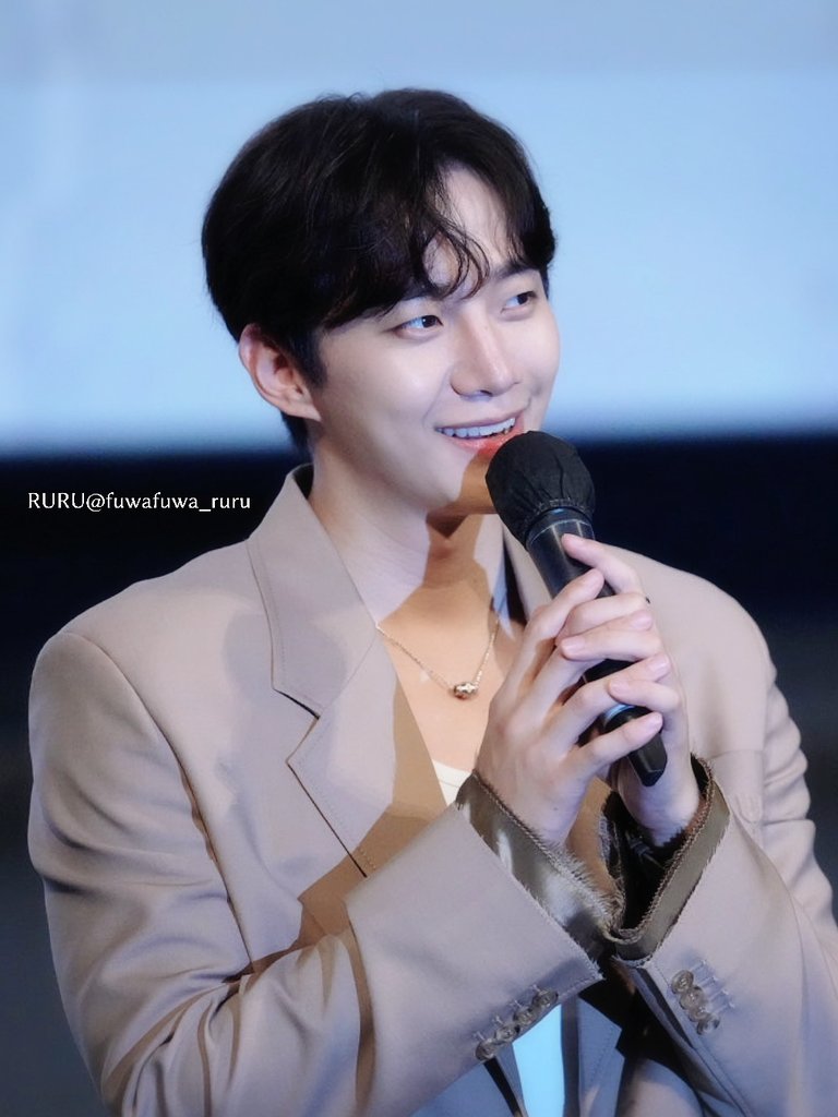 fuwafuwa_ruru's tweet photo. 240724 용산 무대인사 이준호♡

#이준호 #LEEJUNHO
#준호 #JUNHO #イジュノ #李俊昊
#다시_만나는_날 #2024_LEEJUNHO_CONCERT
#이준호콘서트_다시만나는날
#CGV #용산아이파크몰 https://t.co/VMiQc7YJit