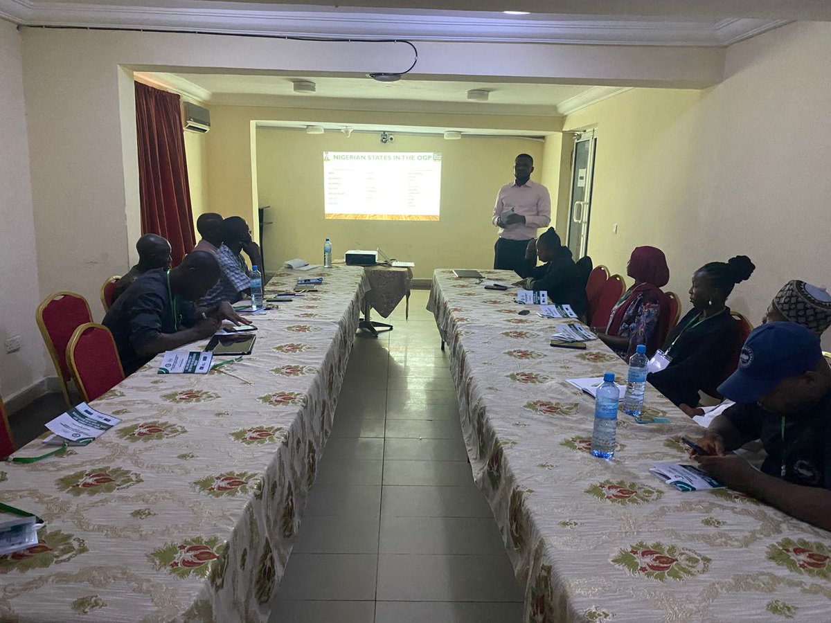 DEANinitiative's tweet photo. Co-creation is about having a handshake between government and CSOs to make things happen.
Snippets from the ongoing Kwali Area council action plan development workshop in Keffi.
#OpenGovPartnership
#OpenLGA https://t.co/b6l6LXM4Lb
