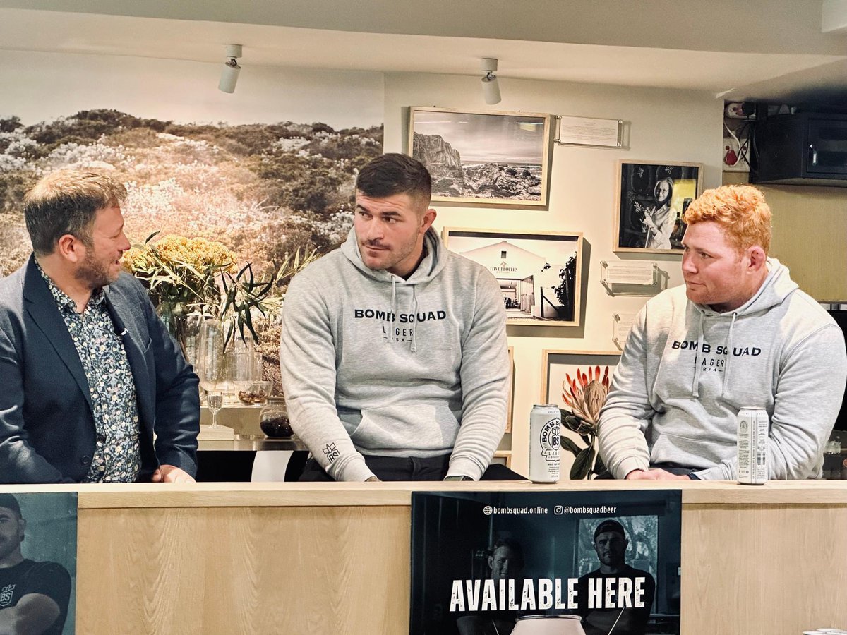 Laura's World tweet media