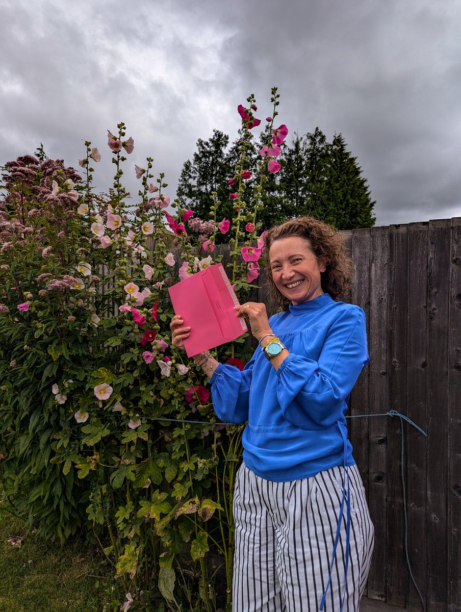 All Colour Envelopes tweet media