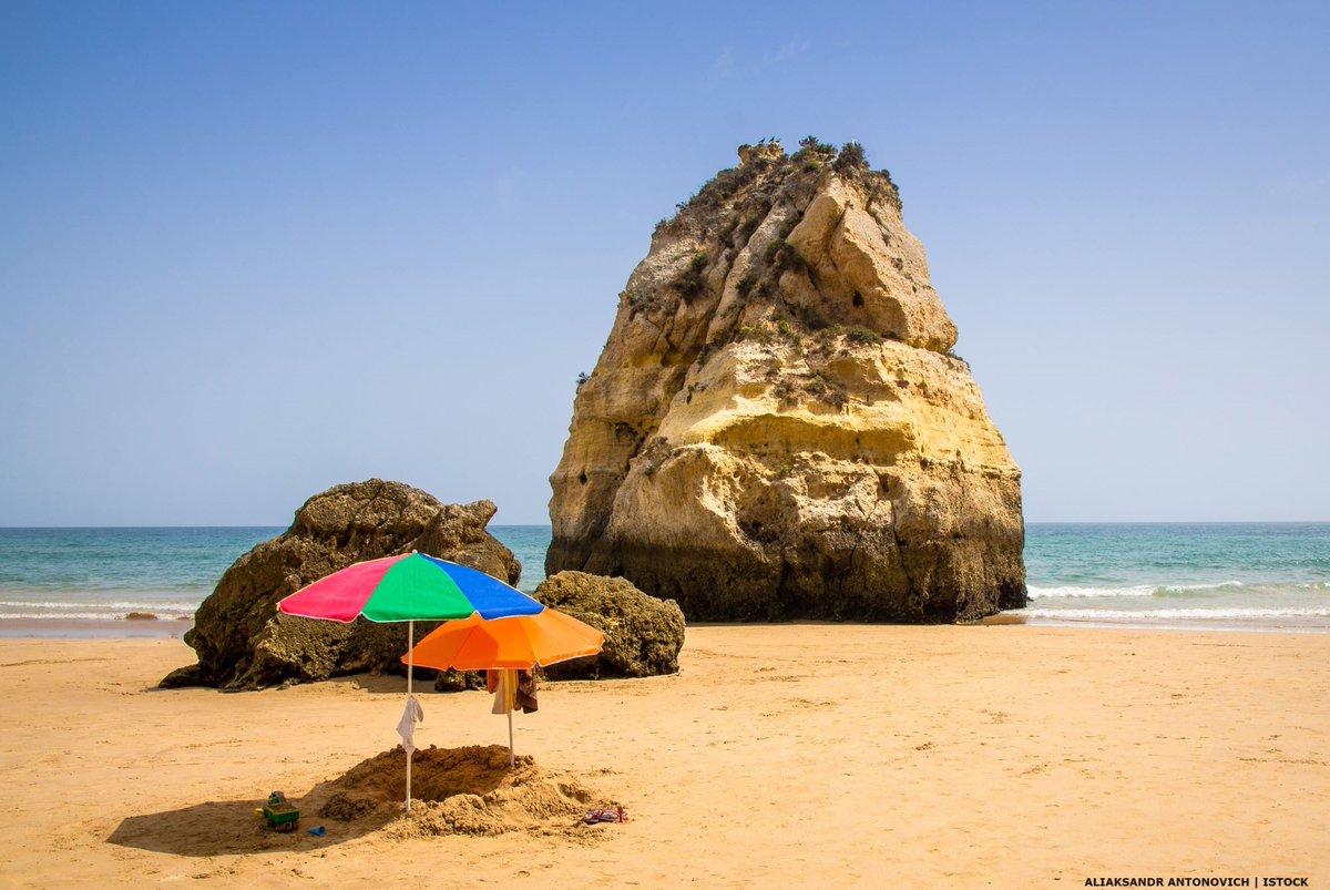 “More and better” safety conditions will be in place until September 15 for national and international tourists visiting the Algarve. Read more 👉🏻bit.ly/4bU85hD

#algarve #algarvehomesales #safealgarve