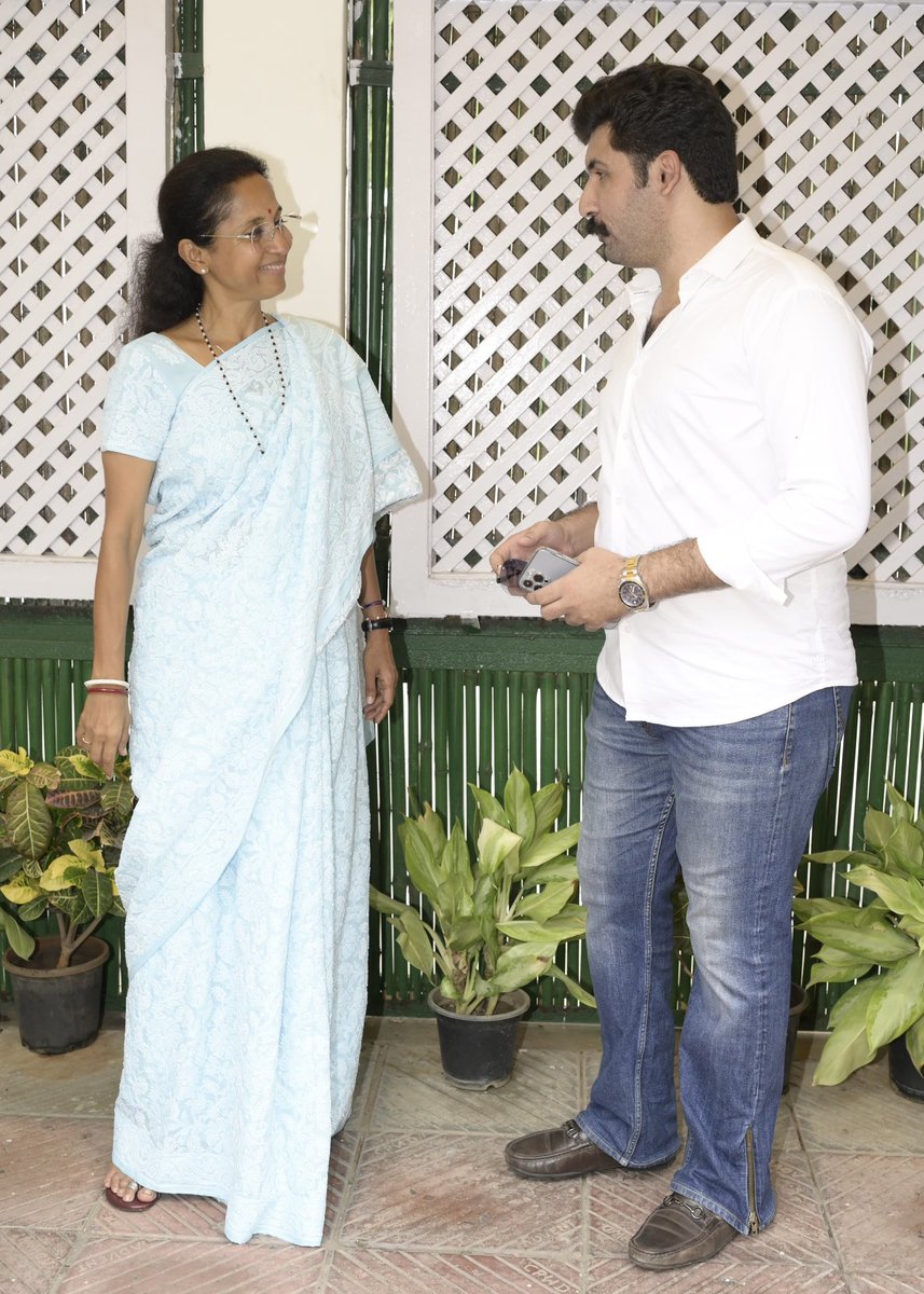 moinkashmiri's tweet photo. Always a pleasure to connect with our Tai, a true beacon of leadership and dedication, and align on our goals! 

#NCP @supriya_sule https://t.co/DFXxc7EbnJ
