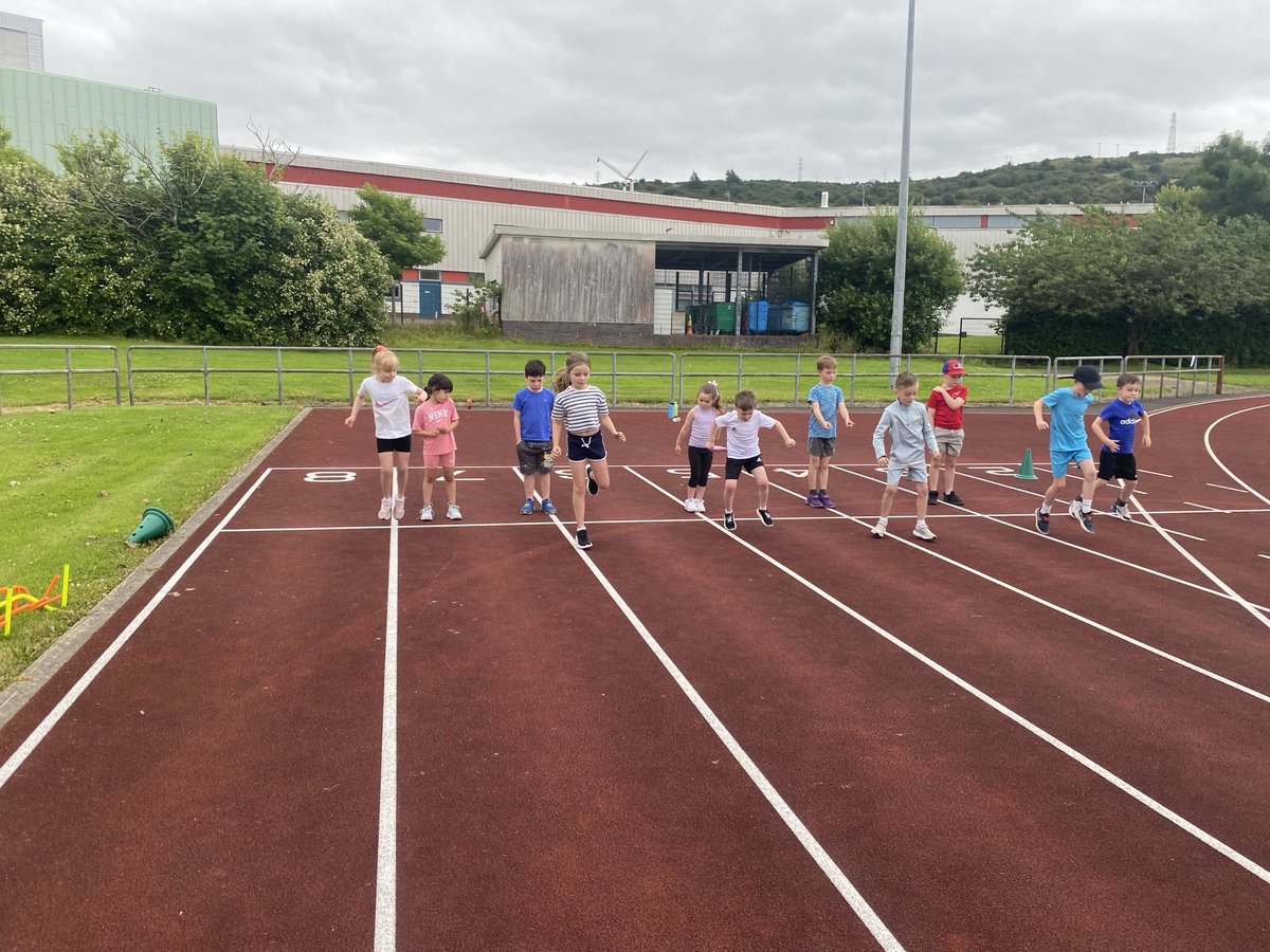 inverclyde_ac's tweet image. #FMS. hopscotch. #skillDevelopment #MakingChoices. ⁦@ActiveSchoolsIC⁩  ⁦@SALDevelopment⁩