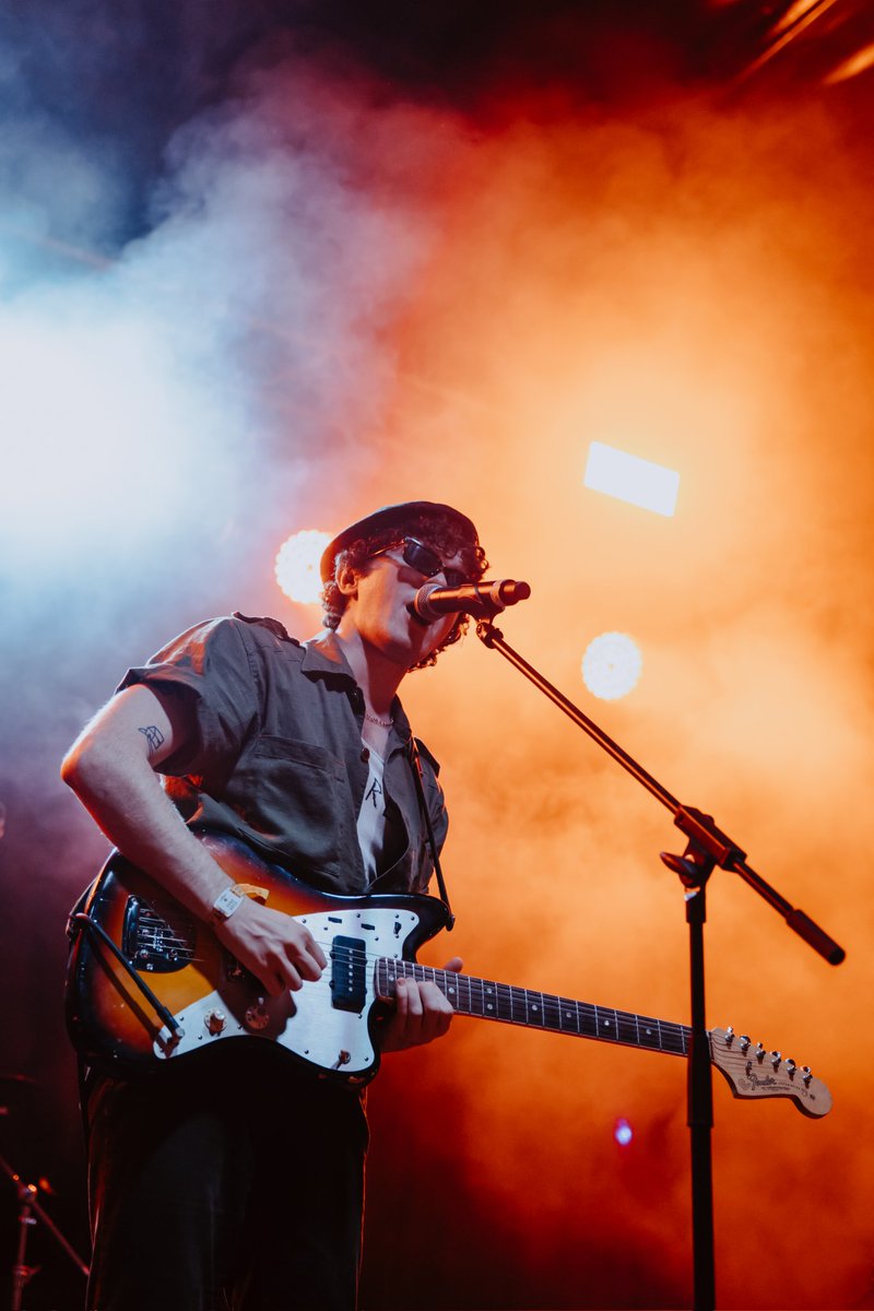CUCAMARAS (@cucamarasband) on Twitter photo The festival train arrives on home turf this weekend.
Friday: <a href="/TruckFestival/">Truck Festival</a> - Market Stage - 15:45
Saturday: <a href="/tramlines/">Tramlines Festival</a> - Leadmill Stage - 16:30
Climb aboard !! The festival train arrives on home turf this weekend.
Friday: <a href="/TruckFestival/">Truck Festival</a> - Market Stage - 15:45
Saturday: <a href="/tramlines/">Tramlines Festival</a> - Leadmill Stage - 16:30
Climb aboard !!
