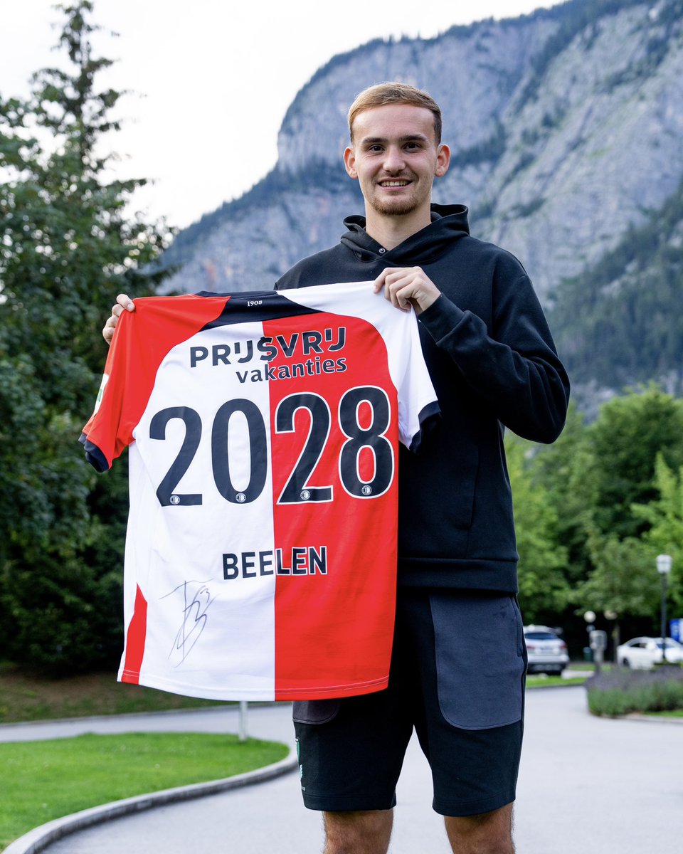 𝐆𝐈𝐕𝐄𝐀𝐖𝐀𝐘
Signed contract ↔️ signed shirt

Follow, like and comment why we have to pick you! 🫵