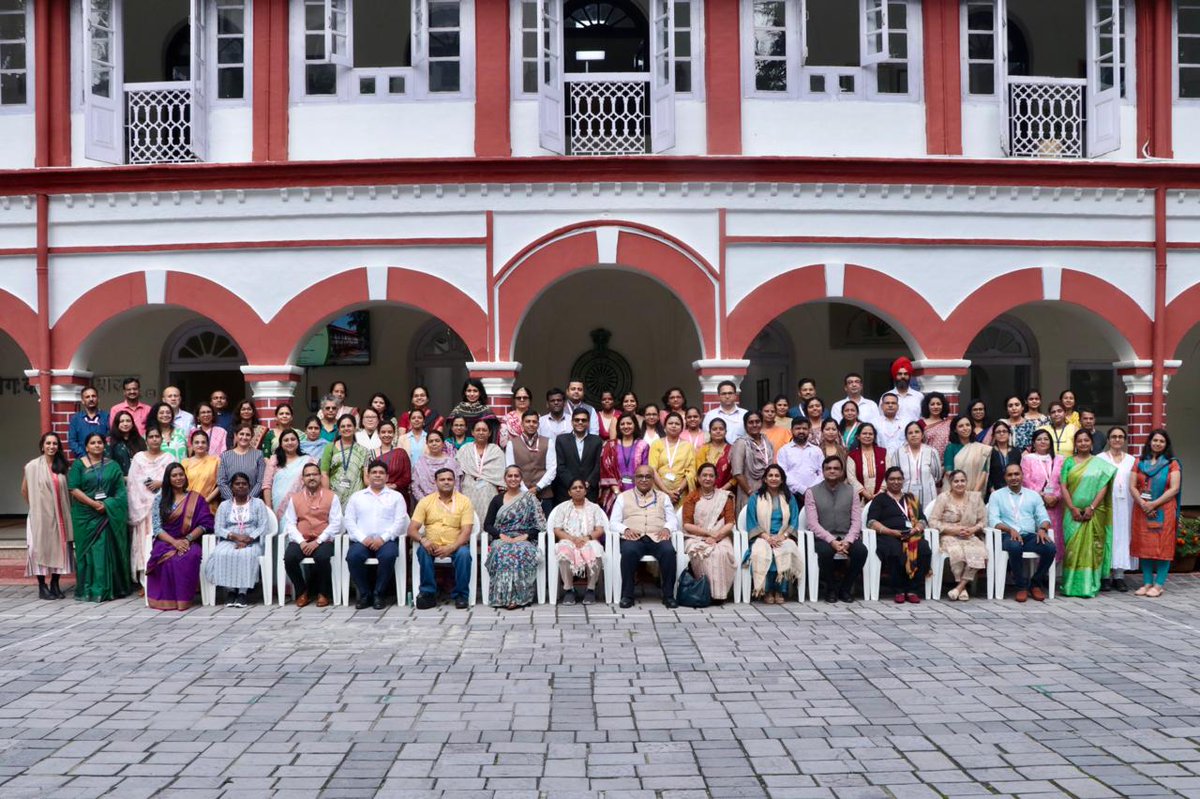 womenlifthealth's tweet photo. Day 2 #WomenLeadershipinSTEM (WLS) First Residency: Women STEM leaders visited @LBSNAA_Official for a day of discussions exploring how gender, data & women’s economic empowerment intersect in policymaking in India.

Experts in leadership development, public health & allied sectors & representatives of the LBSNAA National Gender & Child Centre explored themes such as:

1⃣ The tenets of a comprehensive gender framework for inclusive workplace policies from flexible work hours & bridging pay gaps to gender-sensitive communication;
2⃣ Employing storytelling, negotiation & other strategies to enhance inclusive communications & effective governance;
3⃣ How gender-disaggregated data can identify disparities, enhance accountability & inform policymaking.