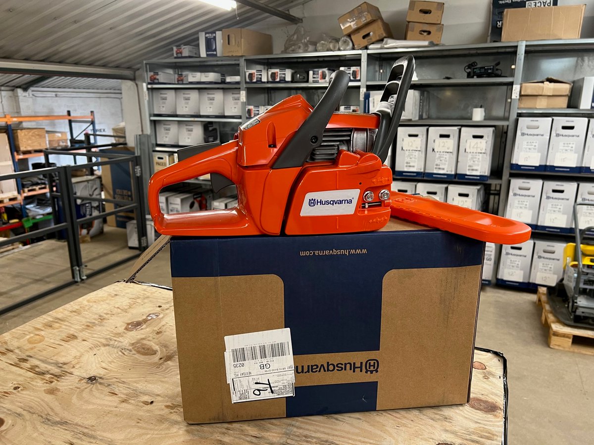 Husqvarna joining the donations party !! Huge thank you to Stuart and the management at <a href="/UK_Husqvarna/">Husqvarna Forest & Garden</a>  for these awesome chain saws. Keep sharing and keep donating please. gofund.me/e2fa06aa