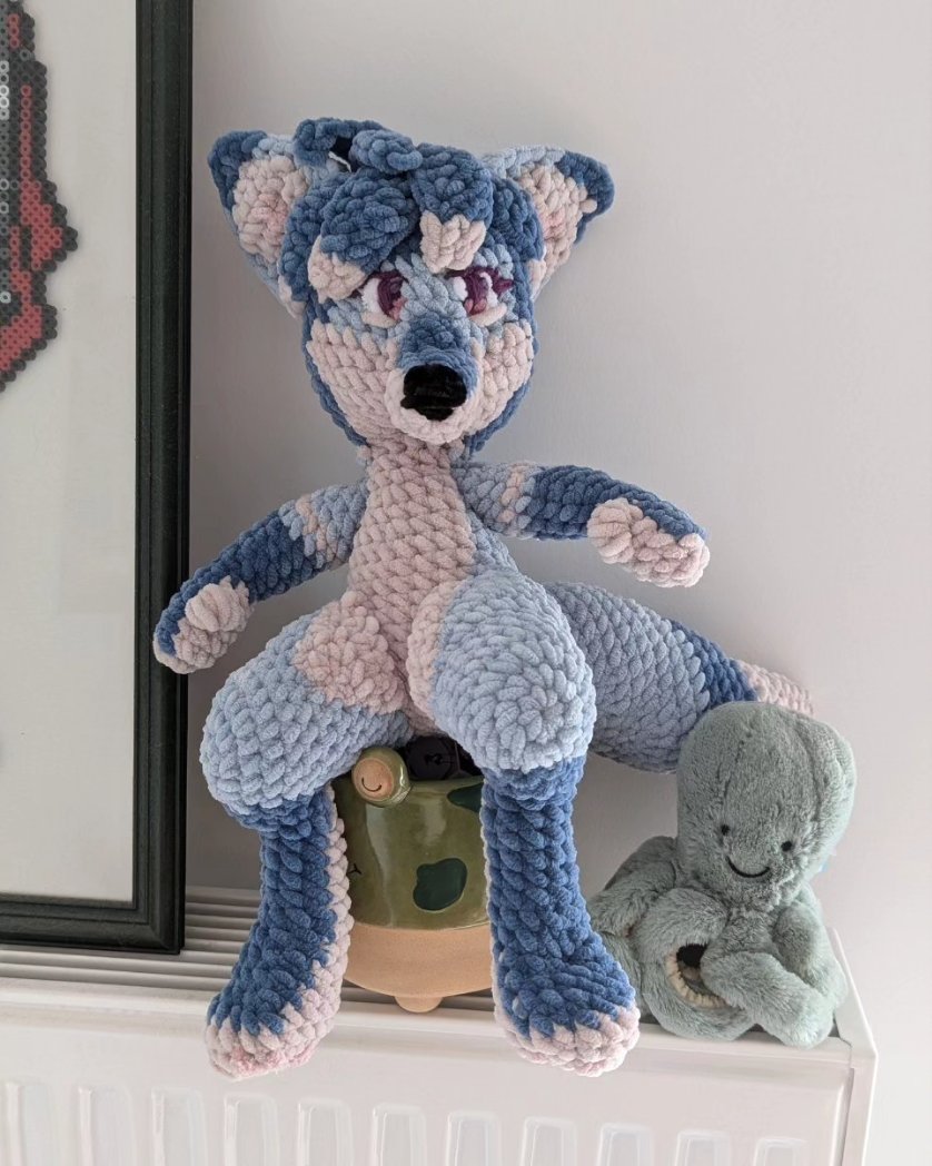 Spinellefennec's tweet photo. Peluche  au crochet d'érable  la fursona  d'@nyaamiou merci  de m'avoir  permis  de la faire X). 

La référence  lui appartient  merci de ne  pas  la reprendre.  

#fursonaplush #fursona #fursonacrochet #crochetplush #crochetpersonalized https://t.co/bH3x9qdg1C