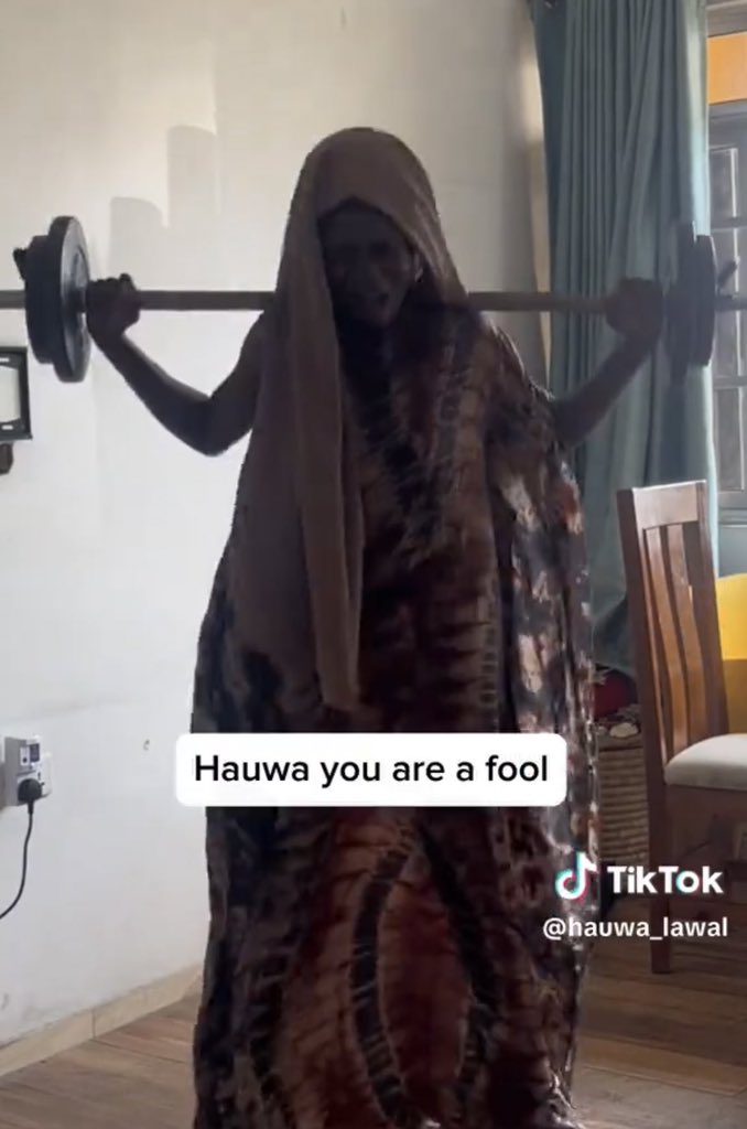 Hauwa_L's tweet photo. Please when I say something foolish on this app (because I know I will), don’t use this meme to respond to me because it will pain me. 🧎🏾‍♀️ https://t.co/QZ1YVPnRHd