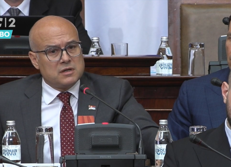 Вучевић <a href="/milos_vucevic/">Милош Вучевић</a>: Свесрпска декларација основ за опстанак српског народа youtu.be/TcUazXC9Ggc?si…