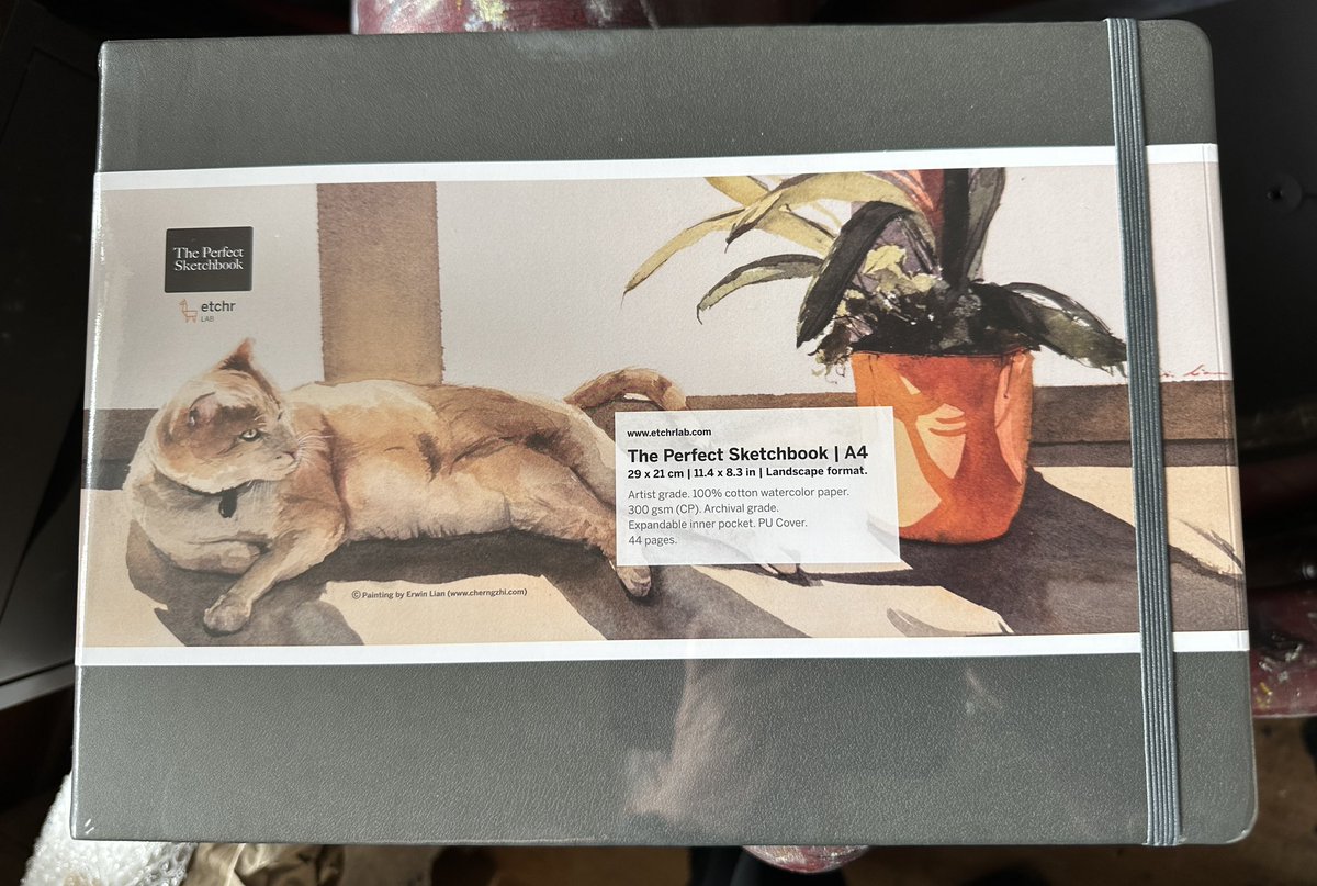 staithesartist's tweet image. #Etchr The perfect #sketchbook. Quite a claim, I shall see. Looks and feels good. Two lots of plastic to wrap, not impressed by that.