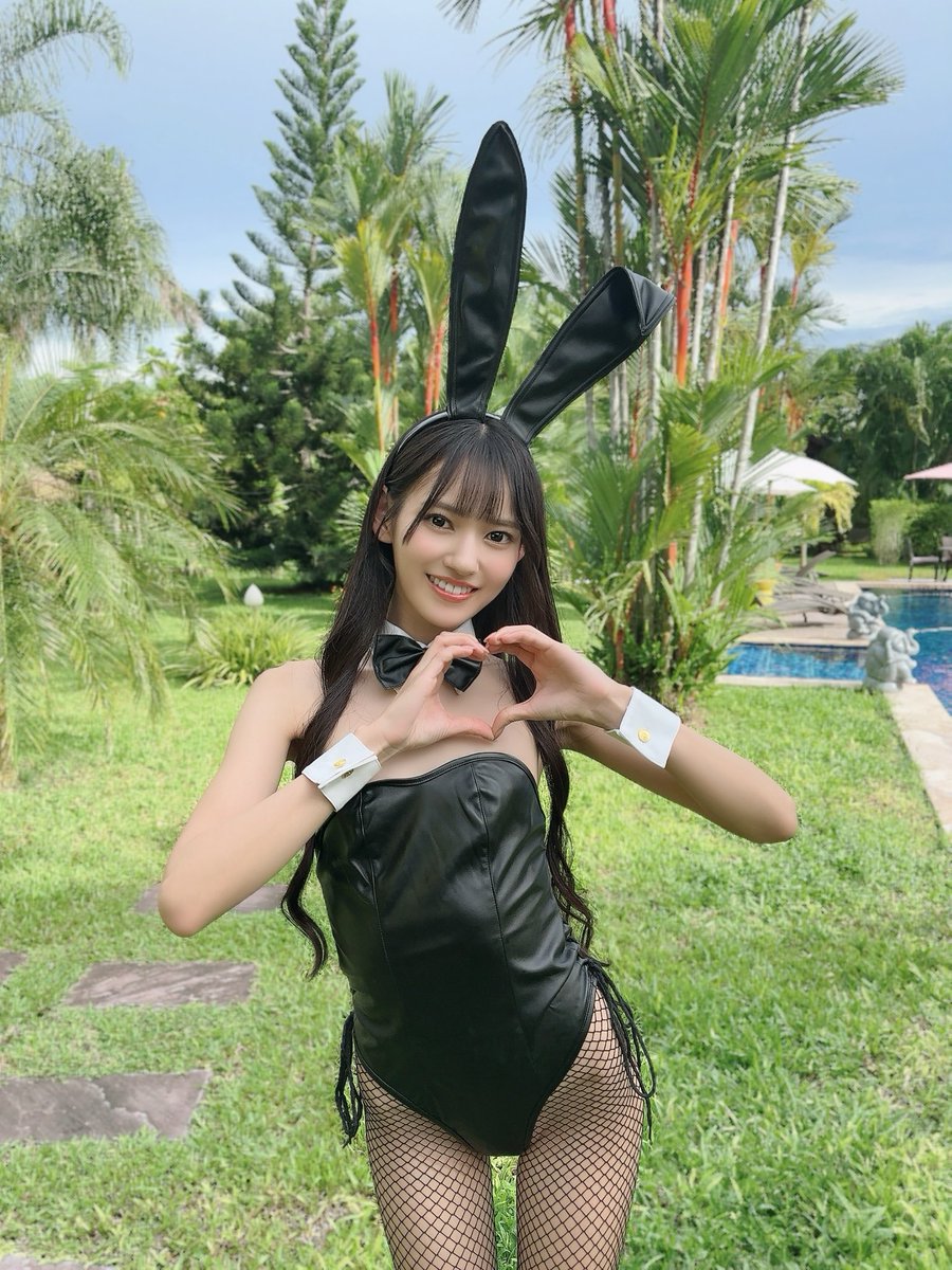 バニーちゃん👯‍♀️🖤 https://t.co/uPuVMhg1w0