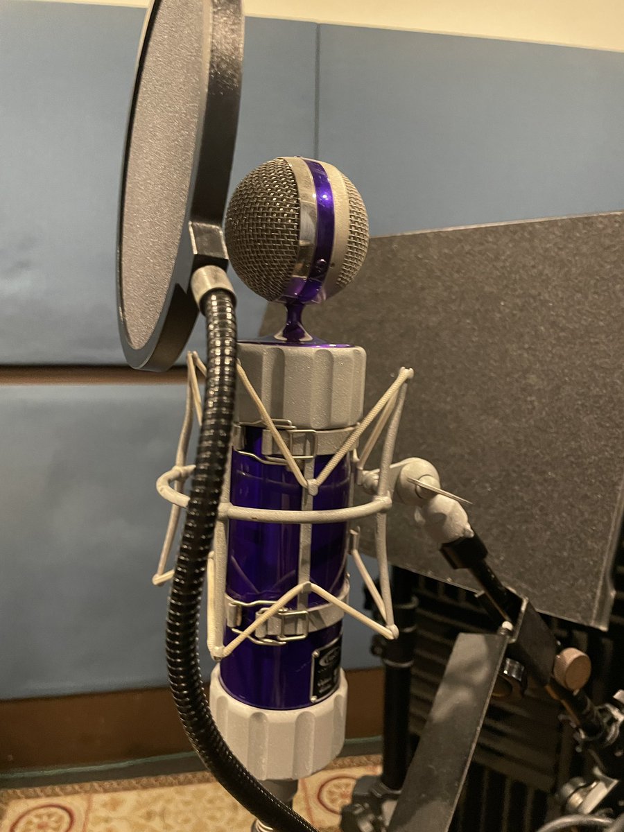 Hannkoke's tweet photo. 本日もレコーディング。
　アレンジして、ピアノ弾いて、レコーディングして、MIXします。

#Jzstudio https://t.co/fy0mampSRi