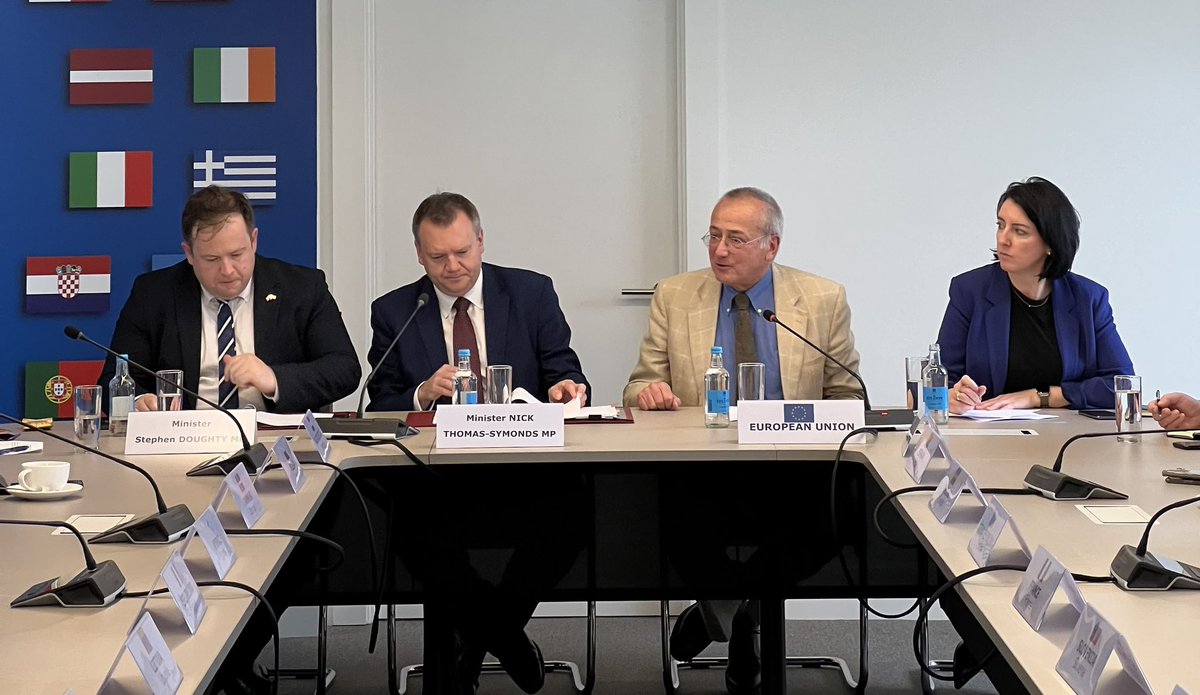 PedroSerranoEU's tweet photo. Delighted to host Ministers @NickTorfaen @SDoughtyMP at Europe House. Together w/ EU27 Heads of Mission we discussed priorities in 🇪🇺🇬🇧 cooperation. EU&amp;UK are major international partners, including in supporting Ukraine. We are working jointly for the security of our continent. https://t.co/V9XlccIycx