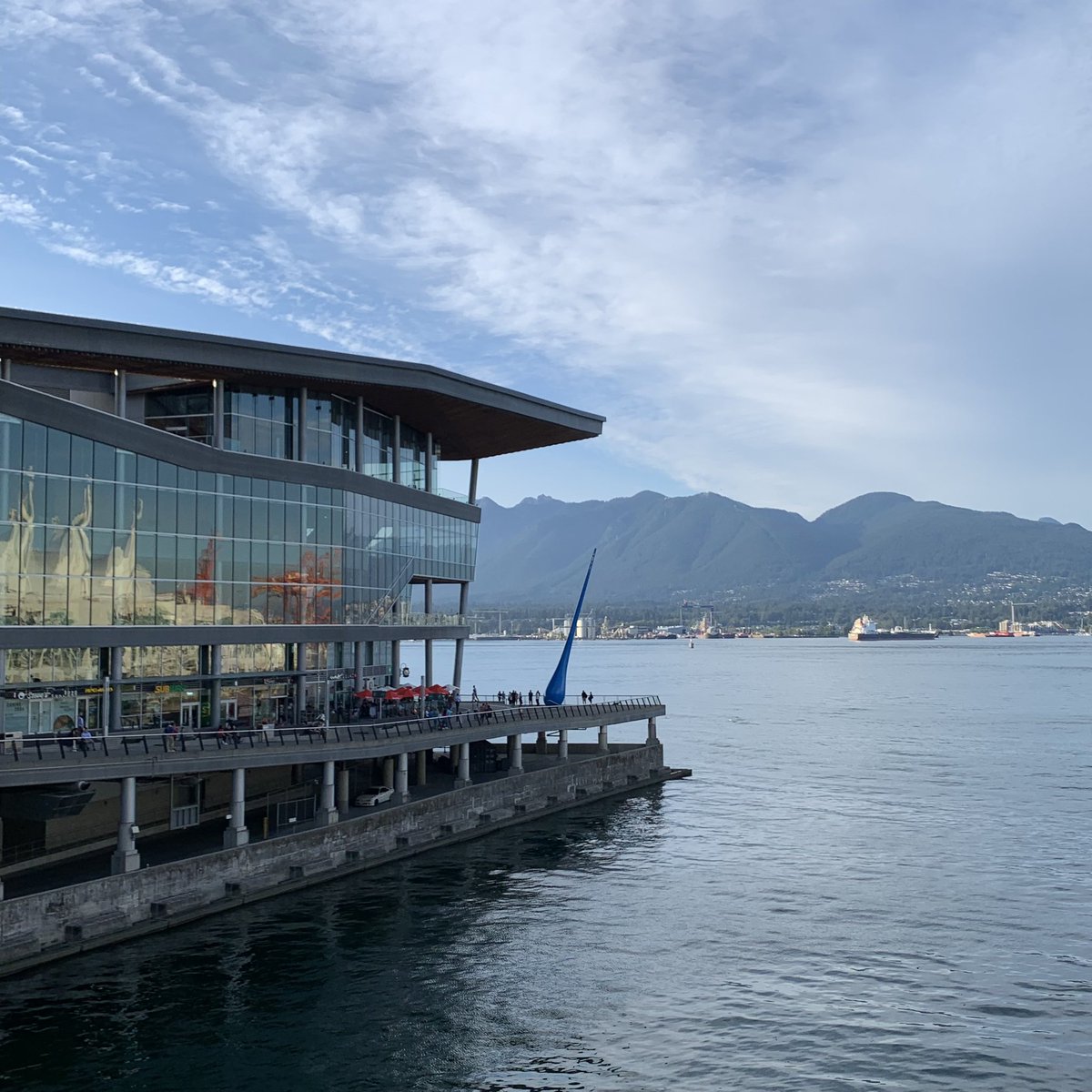 appasqui's tweet image. Giving a talk at the 16th WCCM 2024 in Vancouver titled "Learning the optimal parameters governing confluent tissues to shape their emergent properties".
Room 219 at 10:45.
Looking forward to seeing you!
#ComputationalMechanics #WCCM2024 #PANACM #Canada