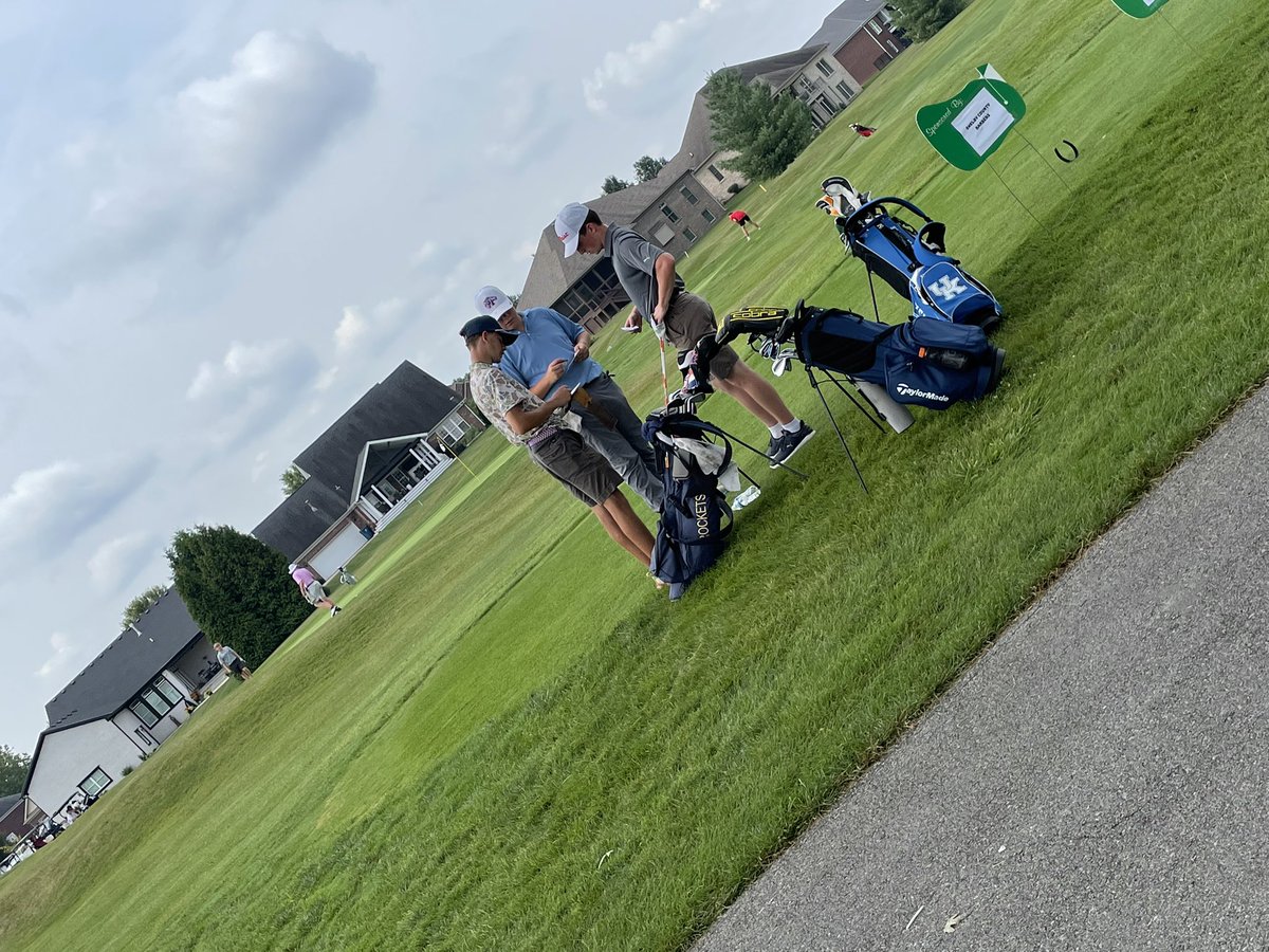 A beautiful day for Rocket Golf as our Rockets HOST The Rocket Invitational!!! 

#ALLForTheROCKETS 🚀

<a href="/SCPS_Activities/">SCPS_Activities</a> <a href="/Rockets_GOLF/">SCHS Boys Golf Team</a>