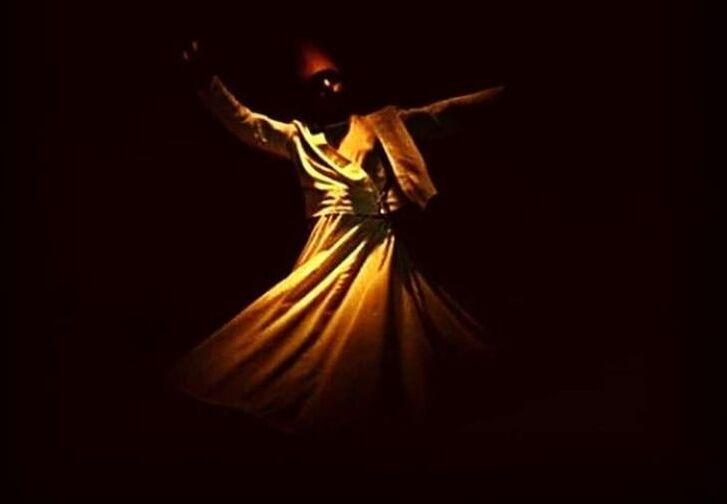 Mevlânâ der ki:
“Teni aşırı besleyip geliştirmeye bakma! Çünkü o, sonunda toprağa verilecek bir kurbandır. 
Sen, asıl gönlünü beslemeye bak! Yücelere gidecek ve şereflenecek olan, odur.