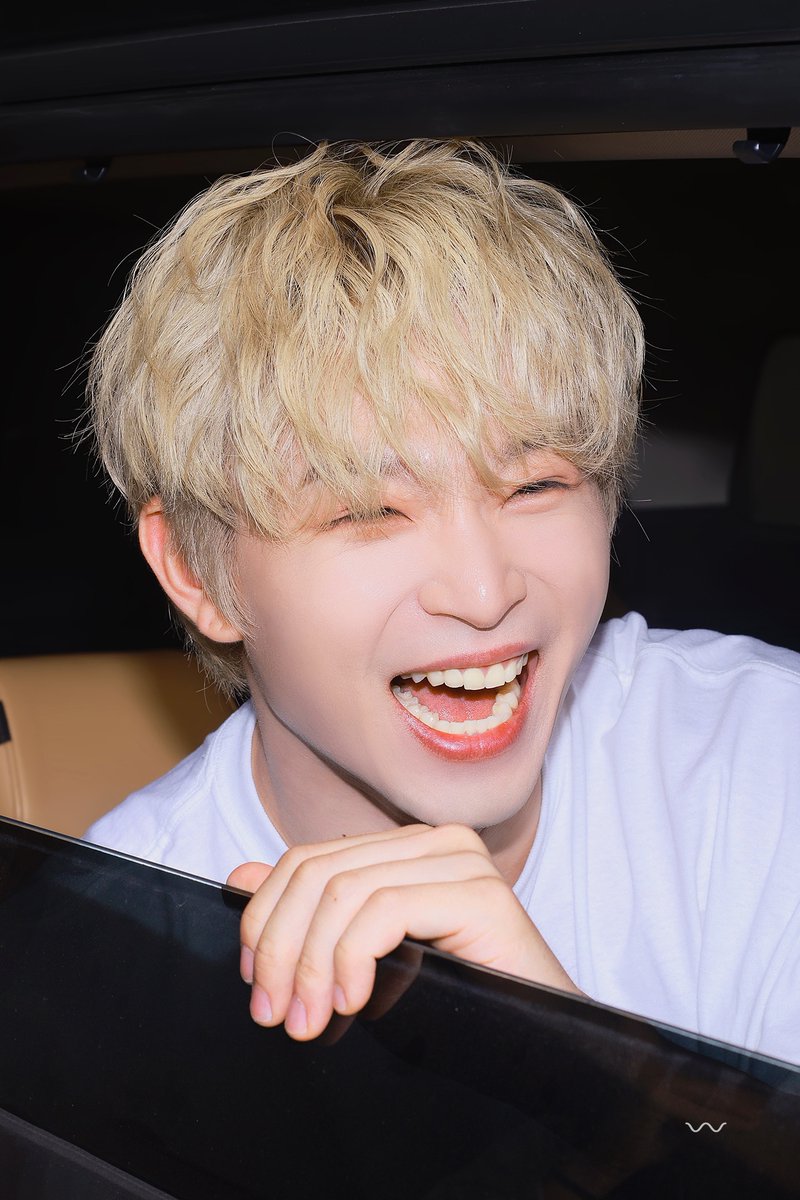 kimtwodo's tweet photo. 그 누구보다 가장 행복한 하루가 되길♡♡
#오늘_이도생일축하_완료_오축완
#HOT_LEEDO_DAY #이도 https://t.co/6565h4NUJN