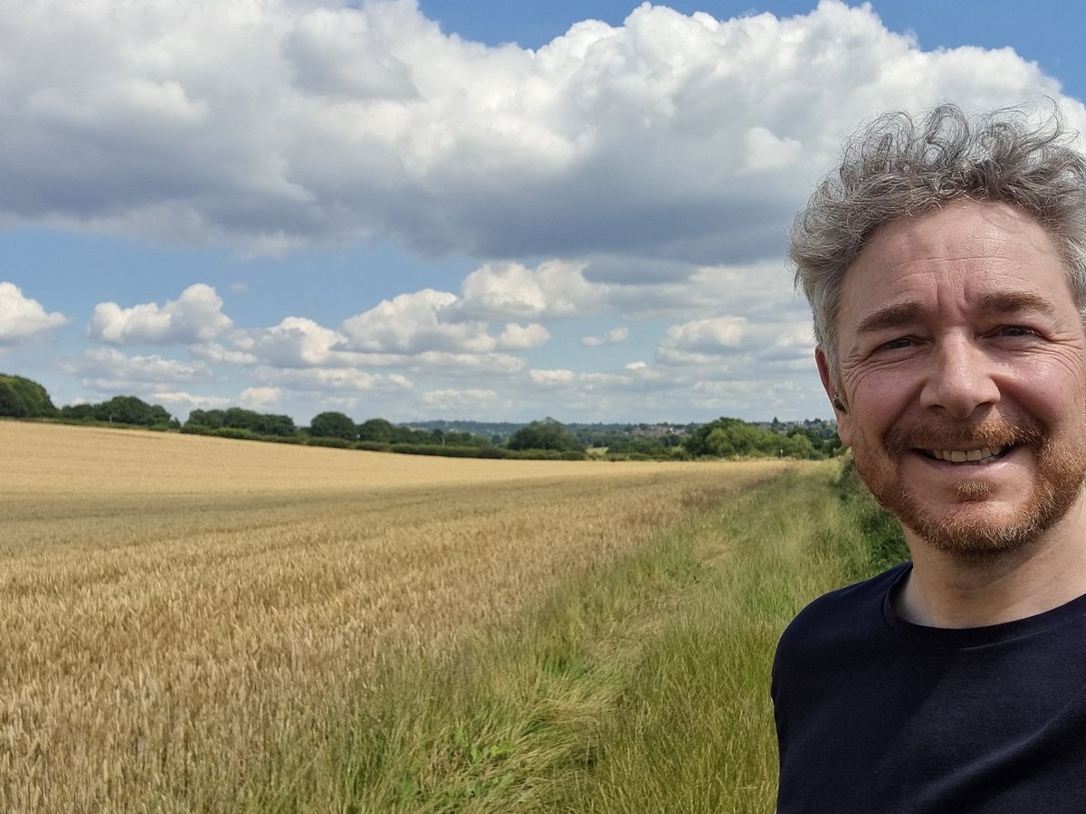 Mind &amp; Body workouts so far this week.
Acting -  3 hour improv workshop on Monday with <a href="/inspireactors/">Inspire Actors UK</a>. Online session Tuesday morning with the awesome <a href="/niallpxx/">Niall Phillips</a>
Fitness 2 x Gym sessions (Mon &amp; Wed) and 5 mile walk Tuesday.
#ActorLife #Actor #Casting #MindandBody #UK #Countryside