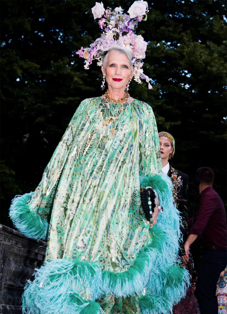 mayemusk's tweet photo. My runway career started at a modeling school in Pretoria, South Africa, when I was a nerdy 15-year-old. I made my suit, and had my hair styled for the first time. To my surprise, I continued walking in runway shows in Johannesburg, Durban, Bloemfontein, Toronto, San Francisco, New York and Los Angeles. 
Now I’m being contacted for fashion weeks in September💃😍 
@nyfw  @LondonFashionWk #MilanFashionWeek #ParisFashionWeek 
These photos definitely show that you can get better with age. 😉😂 @XFashion 
#AWomanMakesAPlan 📖 
Advice for a Lifetime of Adventure, Beauty, and Success
#ItsGreatToBe76 💪👩‍🎓