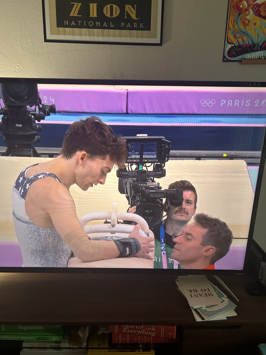 mkimble24's tweet photo. Whenever I see @brangle_ on tv https://t.co/m8VfYgU5ks
