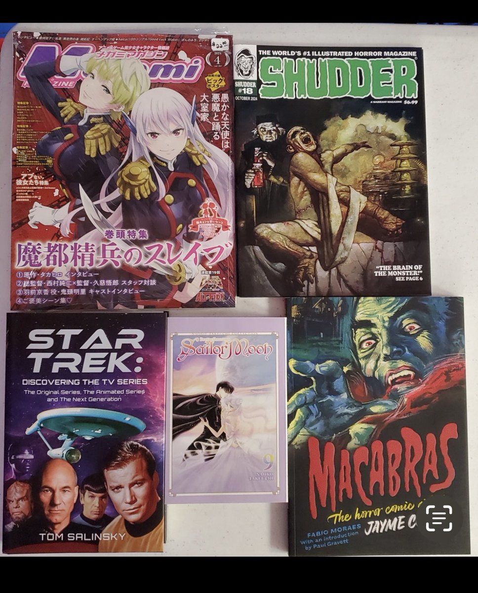 Our 2nd to Last Wednesday Roll Call for New Books! “Cosmic Comics, Games &amp; Collectibles 132 W Main, Belleville, IL 618-416-3115 <a href="/followers/">はうはう</a> <a href="/everyone/">Everyone</a> #newcomicswednesday #newcomicbookday