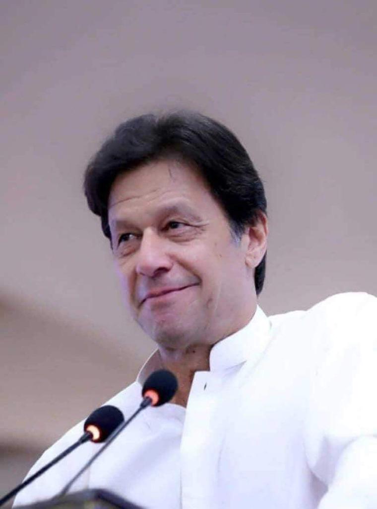 Qismatullah1122's tweet photo. تمہارے اور میرے وصل کی گھڑیاں ایسی ہے کہ جیسے سخت گرمی کا روزہ ہو اور مغرب کا اذان ہو جائے https://t.co/dnpFQ9Vke8