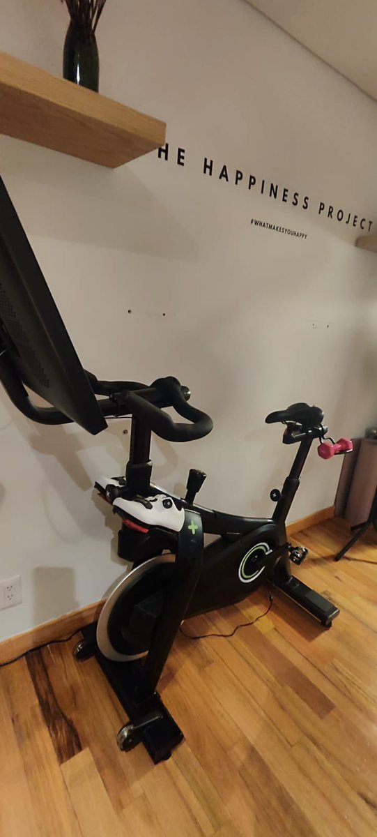 hlacaud's tweet photo. SE VENDE!!!
Bicicleta estática para spinning Siclo BiSi+ con pantalla touch, WiFi y bluetooth
@En_laDelValle @Narvarte_ https://t.co/qVemAtO2bD