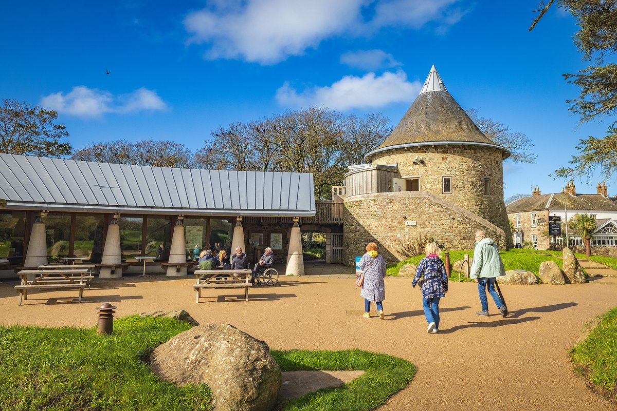 The Park Authority is tendering for an Architectural Services consultancy (or similar) to develop an existing visitor centre masterplan for Oriel y Parc, National Park Discovery Centre.