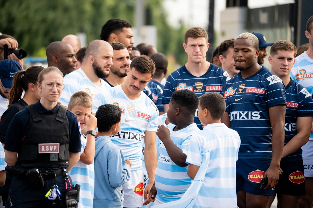 La Racing Family et la 𝐹𝑙𝑎𝑚𝑚𝑒 𝑂𝑙𝑦𝑚𝑝𝑖𝑞𝑢𝑒 🔥 (partie 1)

#PARIS2024  #RacingFamily <a href="/Paris2024/">Paris 2024</a> #OlympicGames