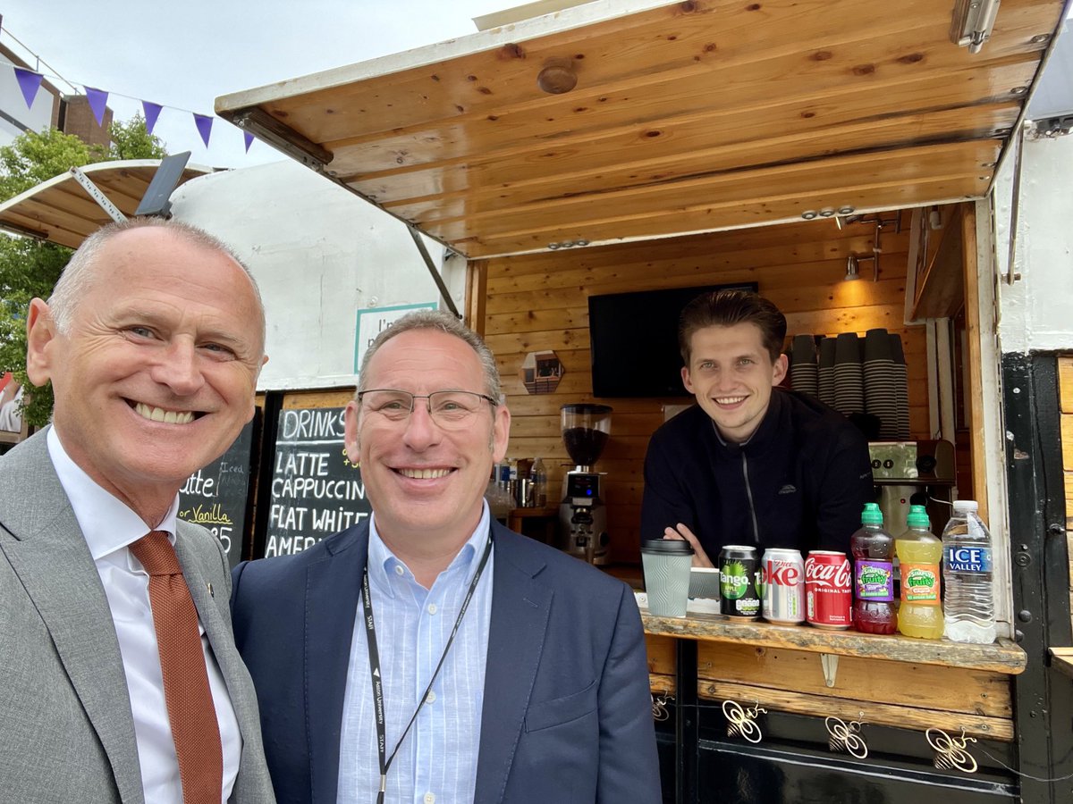 Scott Trim doing an amazing job bringing best coffee and food stands in #Birmingham to ⁦<a href="/AstonUniversity/">Aston University</a>⁩ campus for graduation for students and visitors. Aston city within a city.