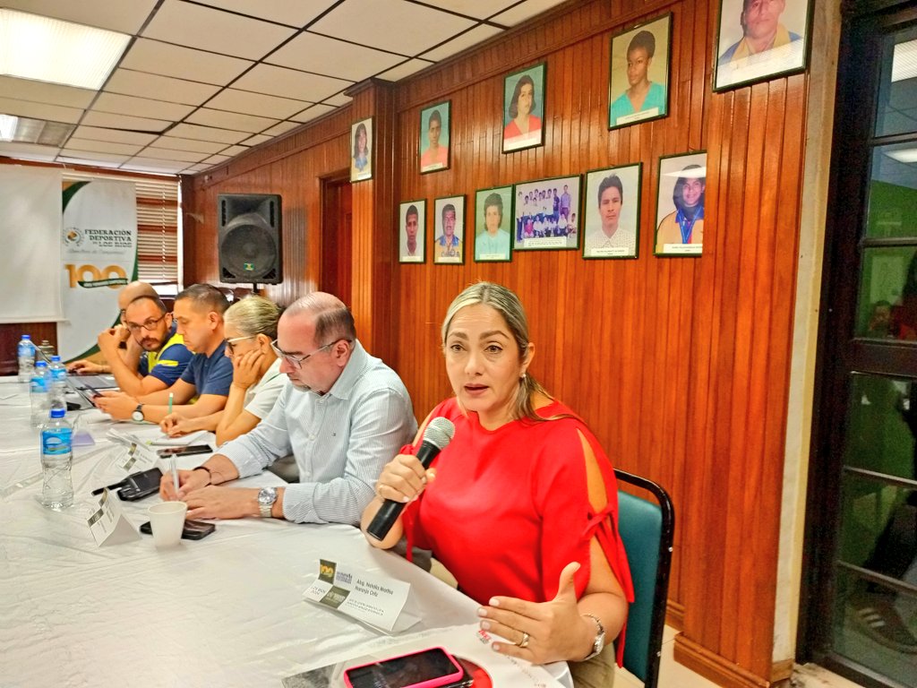 Coordinación Zonal 5 y 8 ECU 911 tweet media