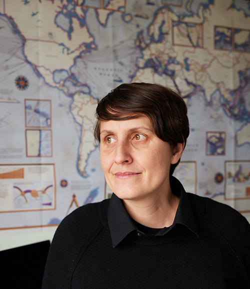 USI IMeG (@usi_imeg) on Twitter photo Nicole Starosielski is keynote of <a href="/COHEcrea/">ECREA Communication History Section</a> Workshop '25! <a href="/n_str/">n s</a> is a leading figure in #mediastudies, #networking, #sustainability, #digitalinfrastructure & #environment. Want to attend her presentation and present yours? Submit your abstract by 31 July ecreahistorysection.com/2024/05/22/cfp… Nicole Starosielski is keynote of <a href="/COHEcrea/">ECREA Communication History Section</a> Workshop '25! <a href="/n_str/">n s</a> is a leading figure in #mediastudies, #networking, #sustainability, #digitalinfrastructure & #environment. Want to attend her presentation and present yours? Submit your abstract by 31 July ecreahistorysection.com/2024/05/22/cfp…