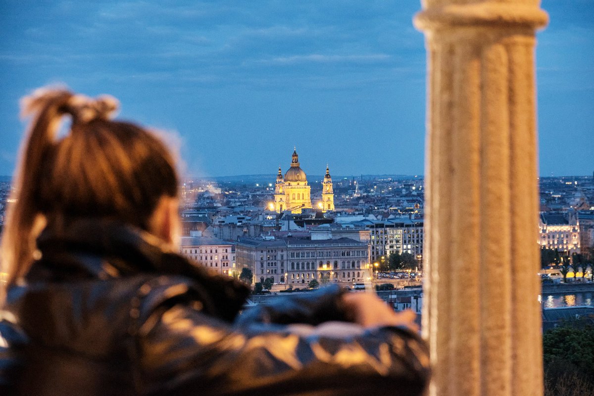 Gm gm! 

Daydreaming 
1/1 
objkt.com/tokens/KT1EcgF…