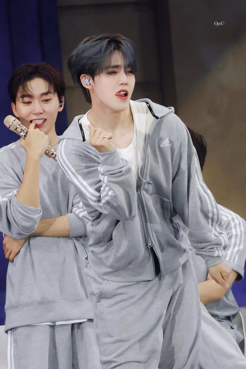 OptUScoups's tweet photo. 240724

😳😳😳

#에스쿱스 #SCOUPS
#승철 #최승철 
#세븐틴  #SEVENTEEN  
@pledis_17 https://t.co/AFbkQCaZlE
