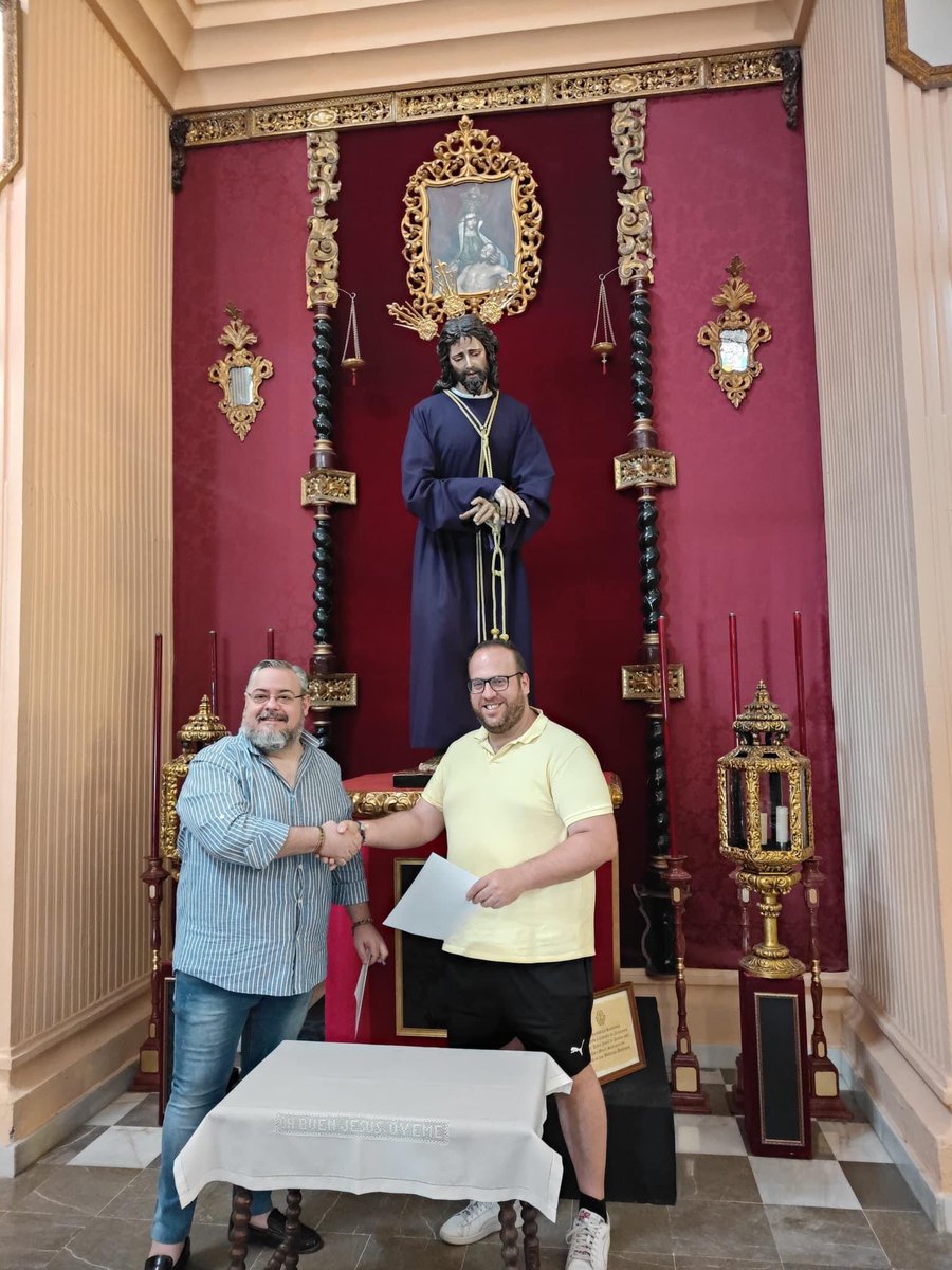 |𝘾𝙤𝙢𝙪𝙣𝙞𝙘𝙖𝙙𝙤 𝙤𝙛𝙞𝙘𝙞𝙖𝙡 |

Nos complace anunciar el acuerdo alcanzado de acompañar un año más a la Hermandad Sacramental Pasión y Rosario para el próximo Miércoles Santo de 2025.

“𝕰𝖑 𝕻𝖔𝖉𝖊𝖗 𝕯𝖊 𝕯𝖎𝖔𝖘”
 🟣⚪️

#𝙎𝙞𝙚𝙢𝙥𝙧𝙚𝙋𝙚𝙣𝙖𝙨🎼🥁🎺