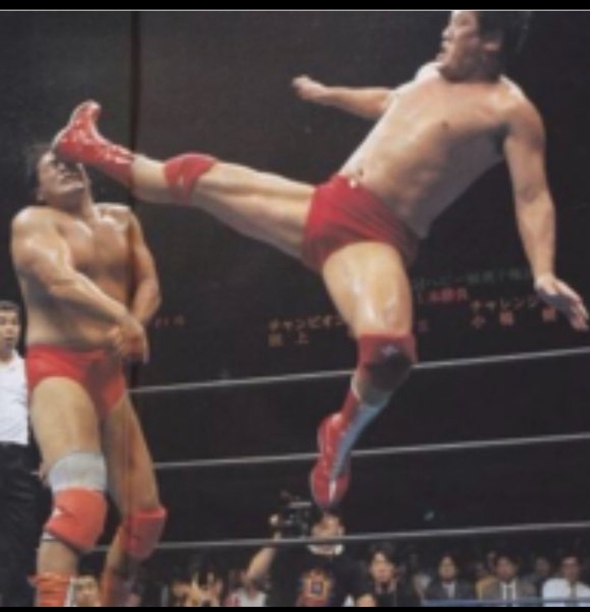 功小橋 今日は、28年前に初めて三冠ヘビー級チャンピオンになった日です