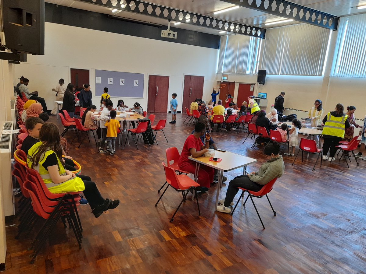 Revd_Paul_Monk's tweet photo. Free fun, food, friendship at our wonderful #HAF day at the Barnabas Centre in #Oldham today. 
There are still time and places is you'd like to join us. 
 @OADeanery @OldhamCouncil @DioManchester https://t.co/OAmVEGMIbT