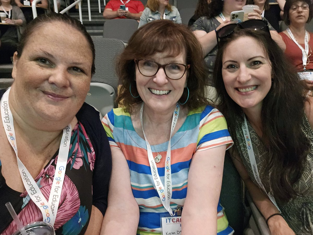 MacLeodMath's tweet image. Two oldies and a newbie at #ITCamp2024