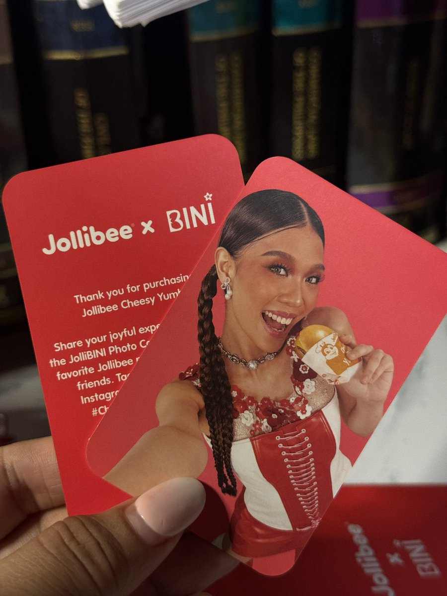 rianmanliclic's tweet photo. My first #JollibeeXBini @bini_stacey ❤️ https://t.co/JdwU1LRB7I