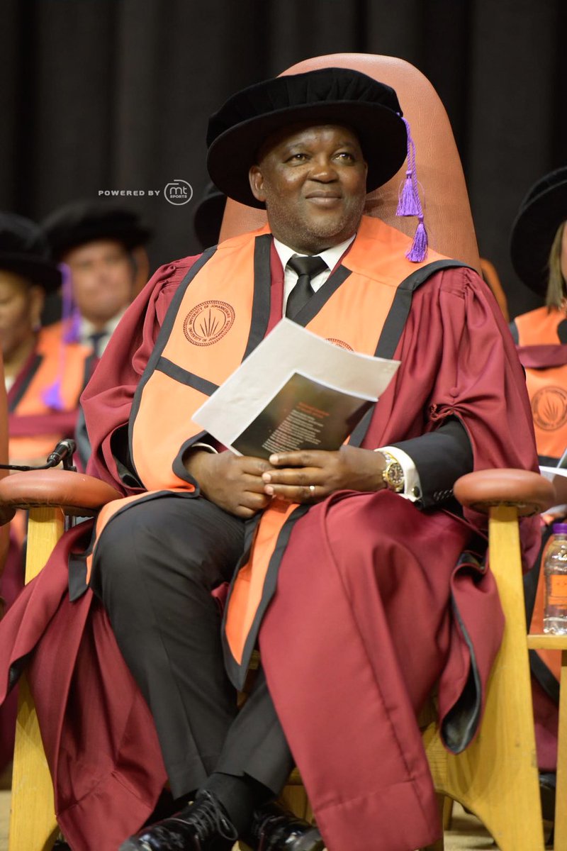 MTSports (@mtsports10) on Twitter photo Patiently waiting for his moment …👨🏾🎓
<a href="/TheRealPitso/">Pitso Mosimane</a>
#PitsoWeek #HonoraryDoctorate #BecomingDrPitsoMosimane Patiently waiting for his moment …👨🏾🎓
<a href="/TheRealPitso/">Pitso Mosimane</a>
#PitsoWeek #HonoraryDoctorate #BecomingDrPitsoMosimane