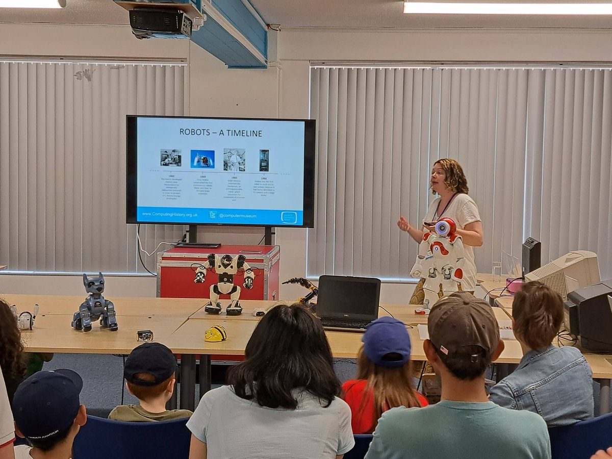 computermuseum's tweet image. Rachel had a full house for her Amazing Automatons talk. If you missed it, there is another one on August 22nd
#STEM #Robots #ComputerHistory