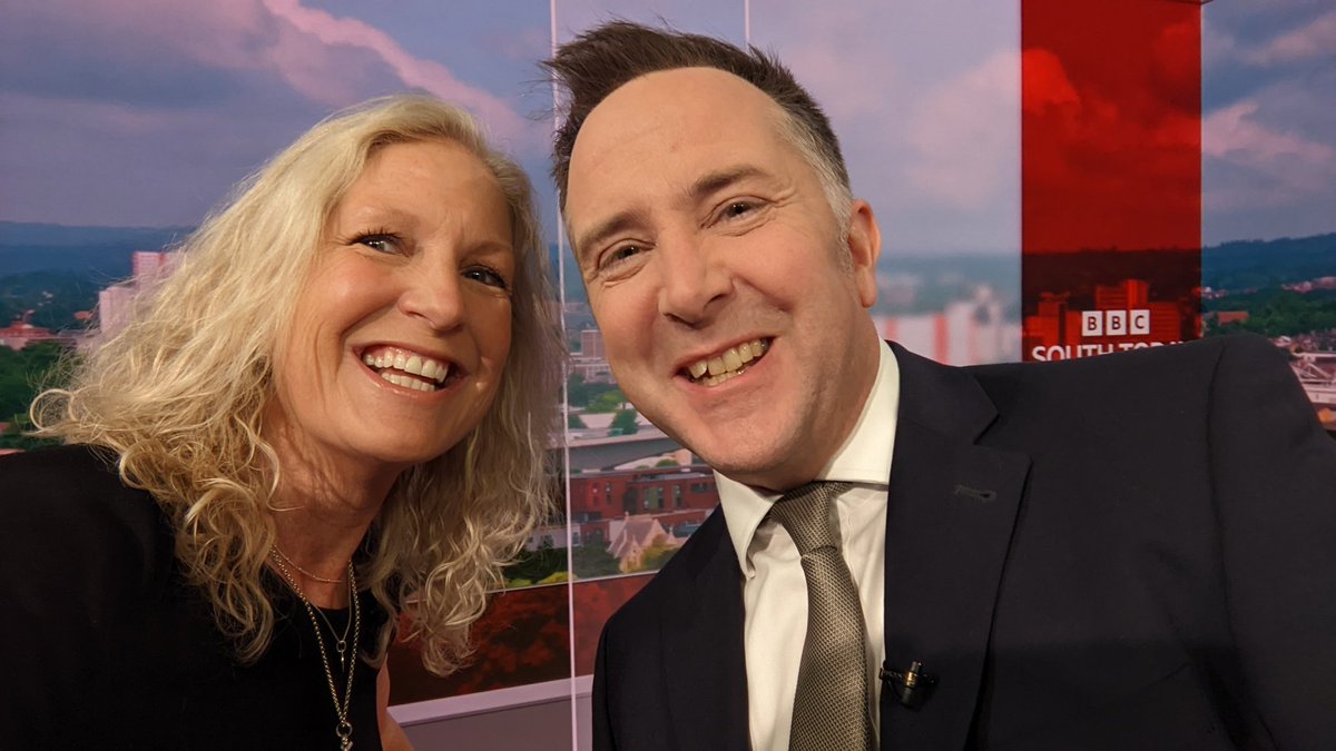 We're in charge of news and weather! Join <a href="/tomhepworthtv/">tom hepworth</a> and me for <a href="/BBCSouthNews/">BBC Hampshire & Isle of Wight</a> this lunchtime! ☀️