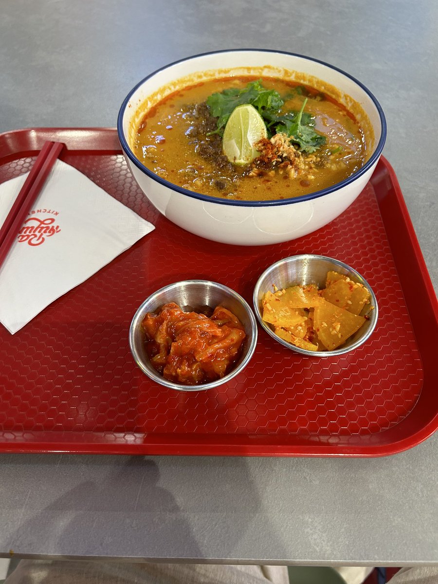 ChristianBiever's tweet photo. Oh yeah. Nice food in #Bangkok after a long day full of bugs. #SoftwareDevelopment #programmer #business #coding https://t.co/D3T6bZA5Gz