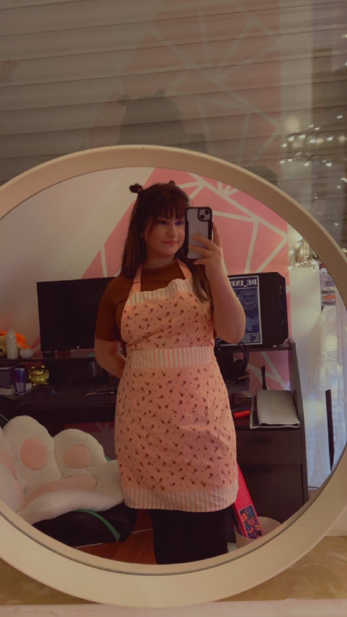 My new Twitch-Outfit. Tomorrow 6 p. m.
twitch.tv/mira_cs2