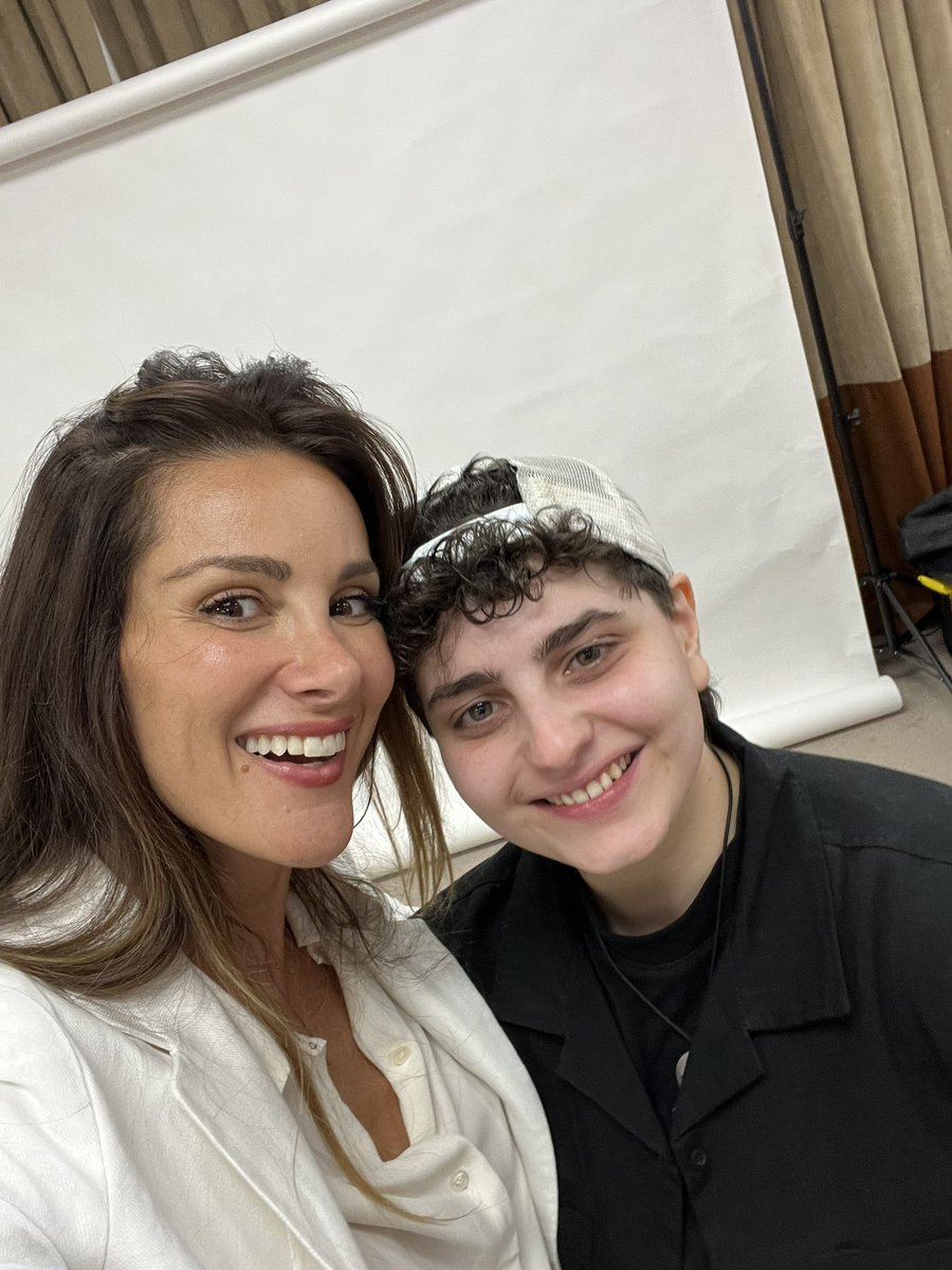 ChloeDaoud's tweet photo. insta saw this first but why not post on here too, even got them to do 0.5x pics  @FANFUSIONUK #Station19 https://t.co/AN3qV9gri7