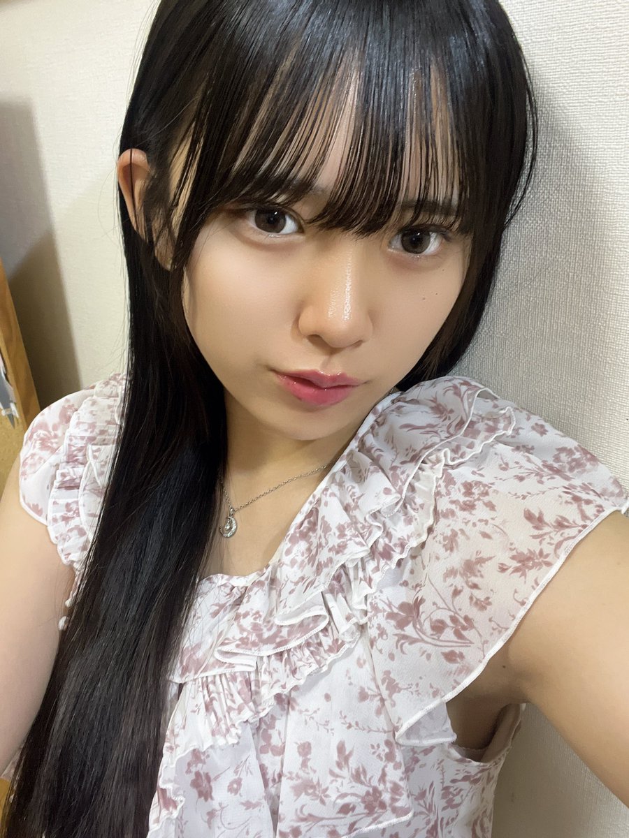 Post by 日比谷 萌甘 【シャルロット】 on X: 脇にホクロある