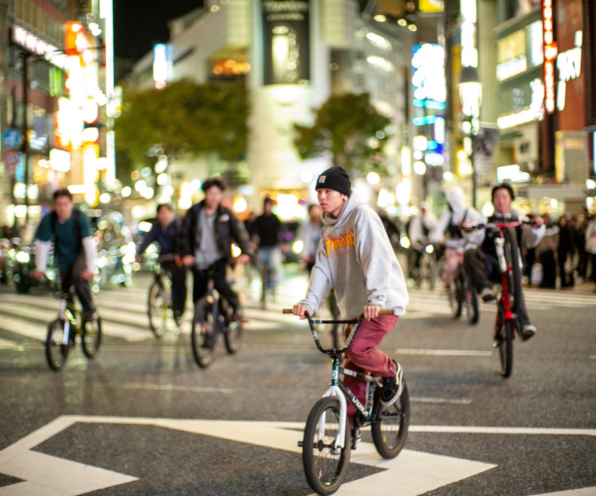 nobu0407's tweet photo. 新宿ゴールデン街 nagune / ナグネ
鈴木信彦写真展。8月10日まで延長になりました。 7月27日 の 深夜に2階の 展示を 入れ替えします。 よろしくお願いいたします。
#nagine https://t.co/nxmLDYWUy0