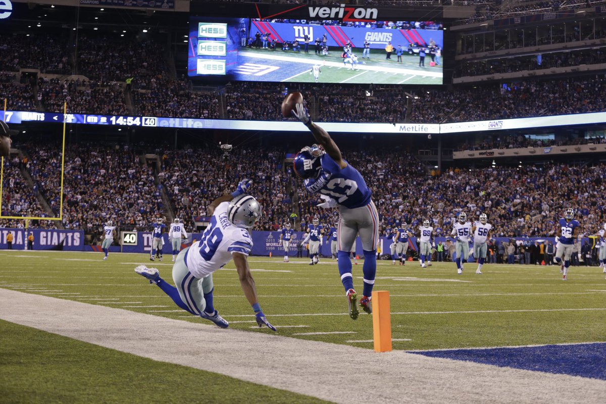 🧵 15 moments qui ont marqué la NFL :

1. Le 23 Novembre 2014, <a href="/obj/">Odell Beckham Jr</a> explose aux yeux du monde entier avec cette réception hallucinante.