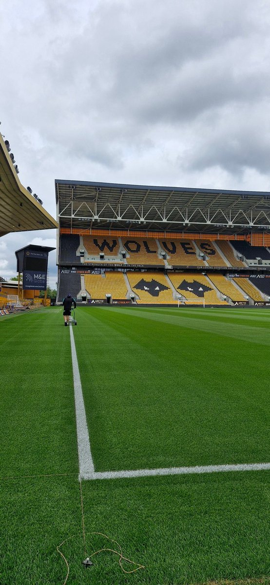 powerplaytone's tweet photo. Season not too long away now!! Initial mark time by @l8ney 👏 #molineux #wolves https://t.co/LOYDy8Aw1E